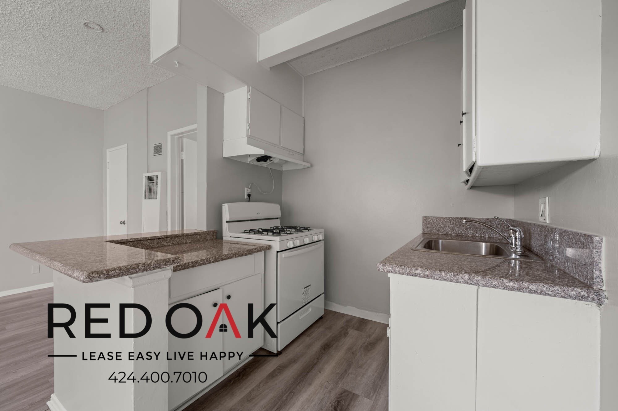 Building Photo - 2036 E Whiting Ave