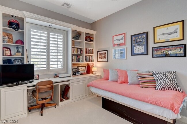 Building Photo - 10553 Linderhof Ave