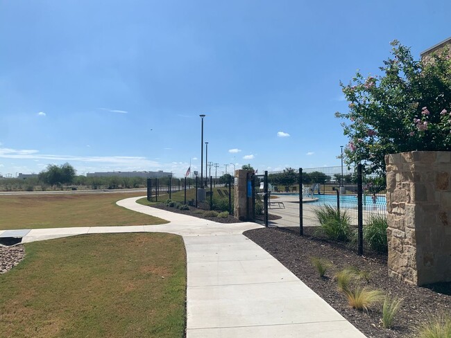 Building Photo - Luxury Vinyl Plank (No Carpet) /  Fridge Included / Office / Covered Back Patio / CISD