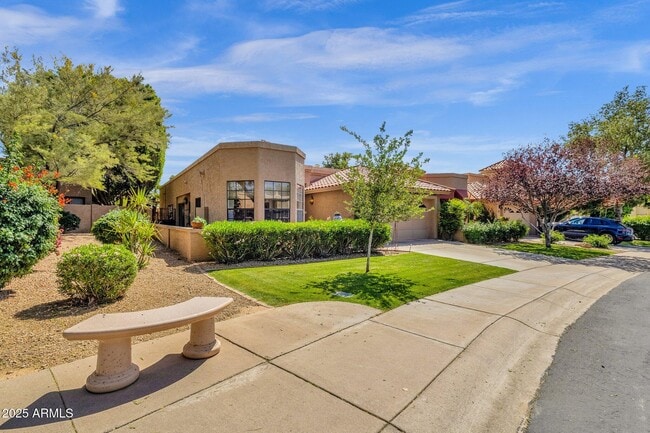 Primary Photo - 10591 E Saddlehorn Dr