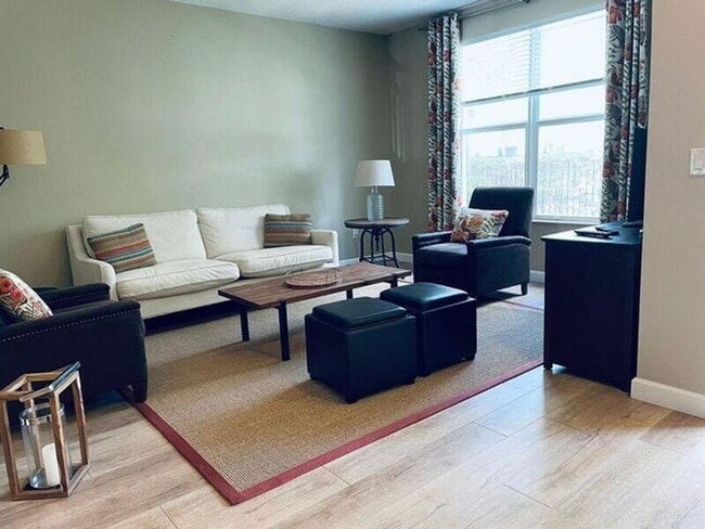 Building Photo - 1527 NW 48th Ln