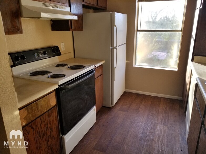 Building Photo - 6657 W Ocotillo Rd