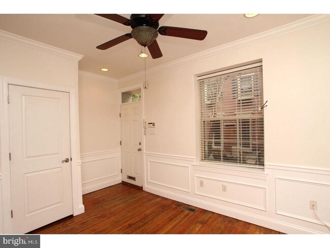 Building Photo - 968 N Lawrence St