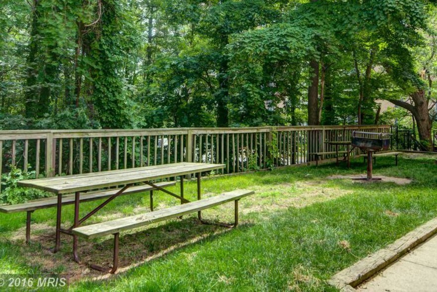 Building Photo - 3309 Wyndham Cir