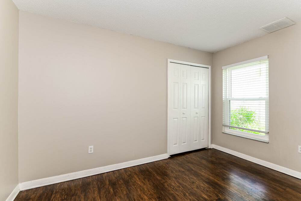 Building Photo - 1129 Pinedale Dr