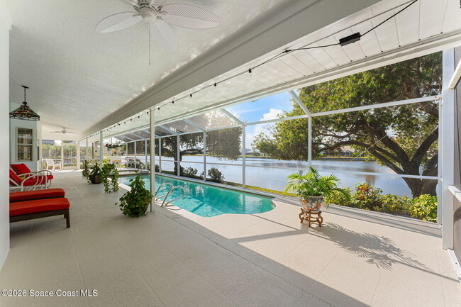 Building Photo - 662 Rossmoor Cir