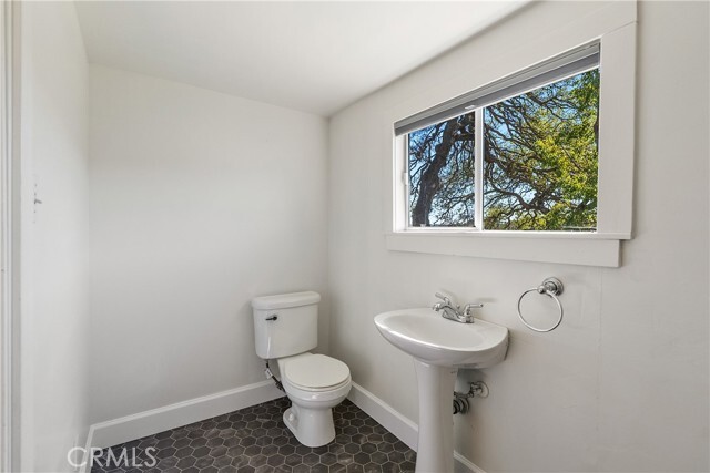 Building Photo - 549 Derby Ln