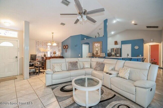 Building Photo - 437 Ward Rd SW