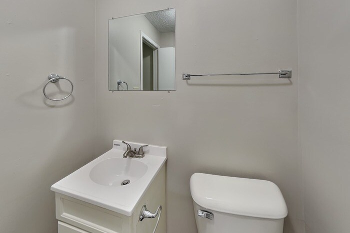 Building Photo - 5334 Padre Ln