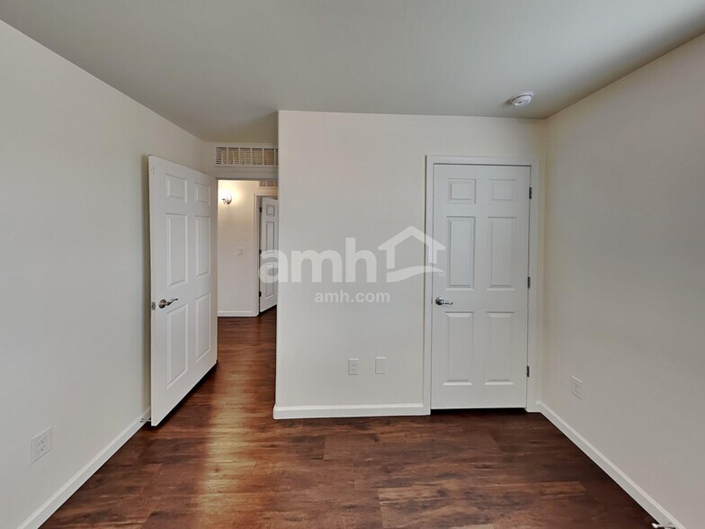 Building Photo - 6426 E Boldin Dr