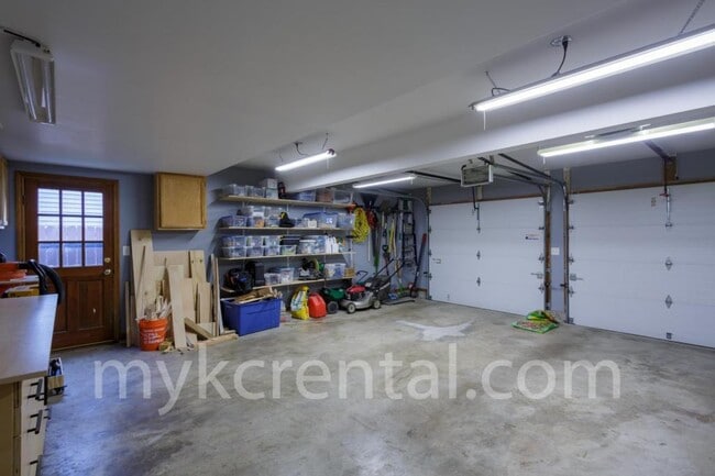 Building Photo - 2024 S Downing St