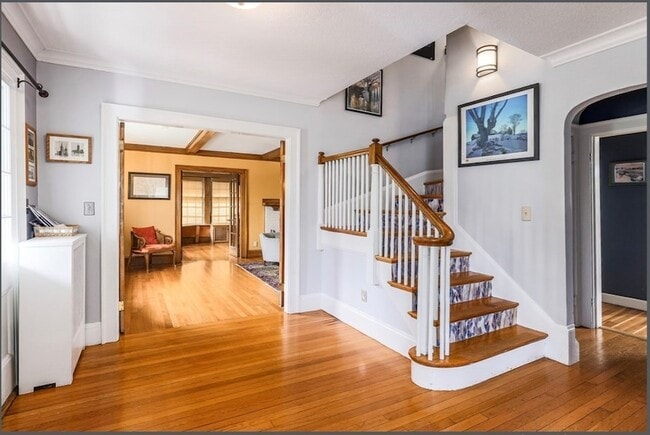 Building Photo - 269 Waltham St