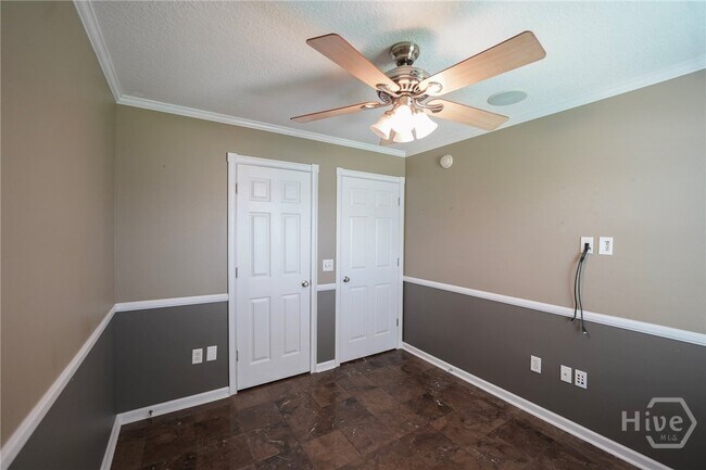 Building Photo - 170 Willow Oak Dr