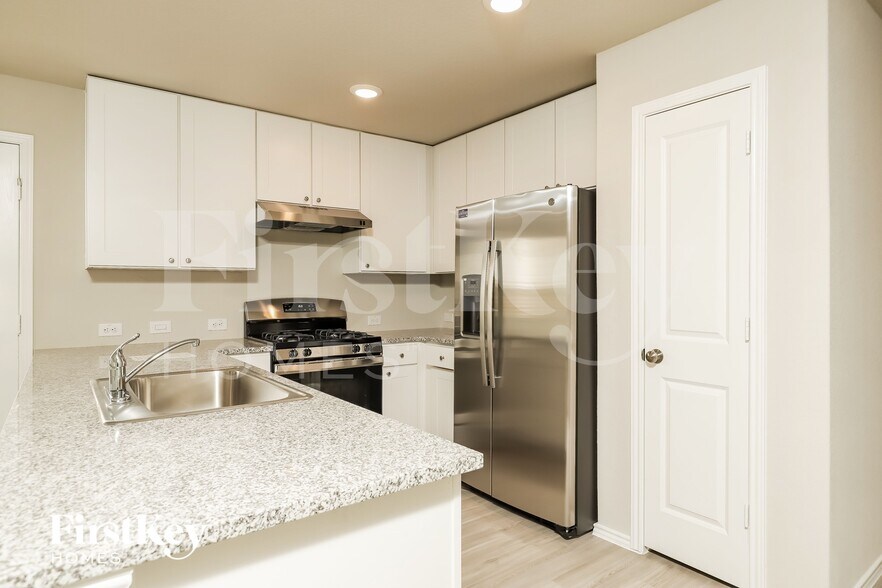 Building Photo - 14919 Watson Mill