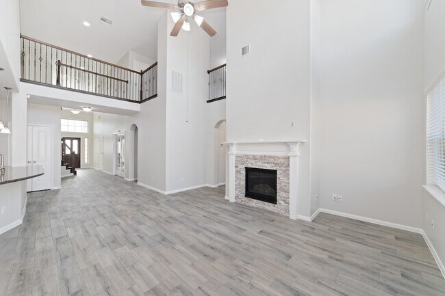 Building Photo - 11911 Cittanova Dr