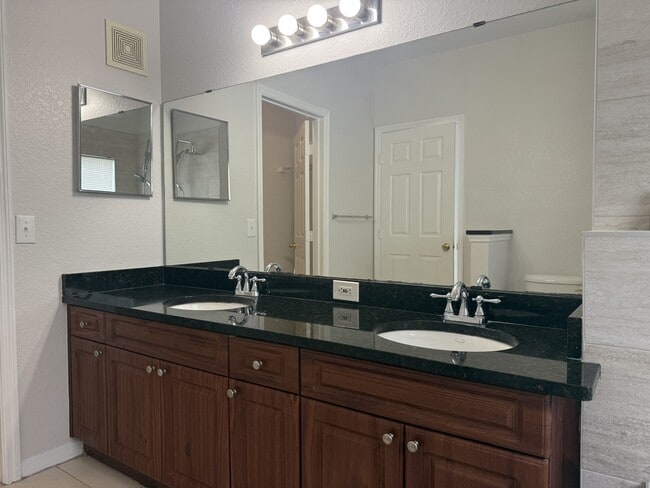 Building Photo - 3621 Conroy Rd