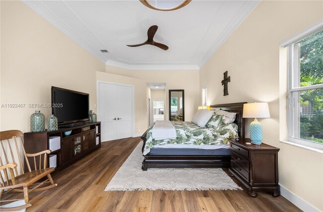 Building Photo - 2589 Mayfair Ln