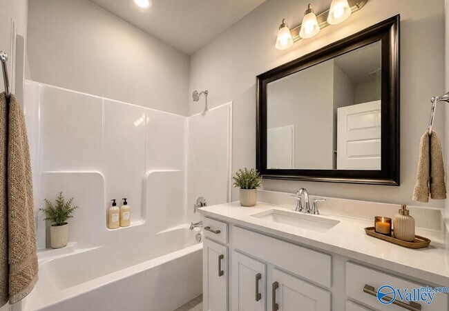 Building Photo - 14518 Willow Rose Ln