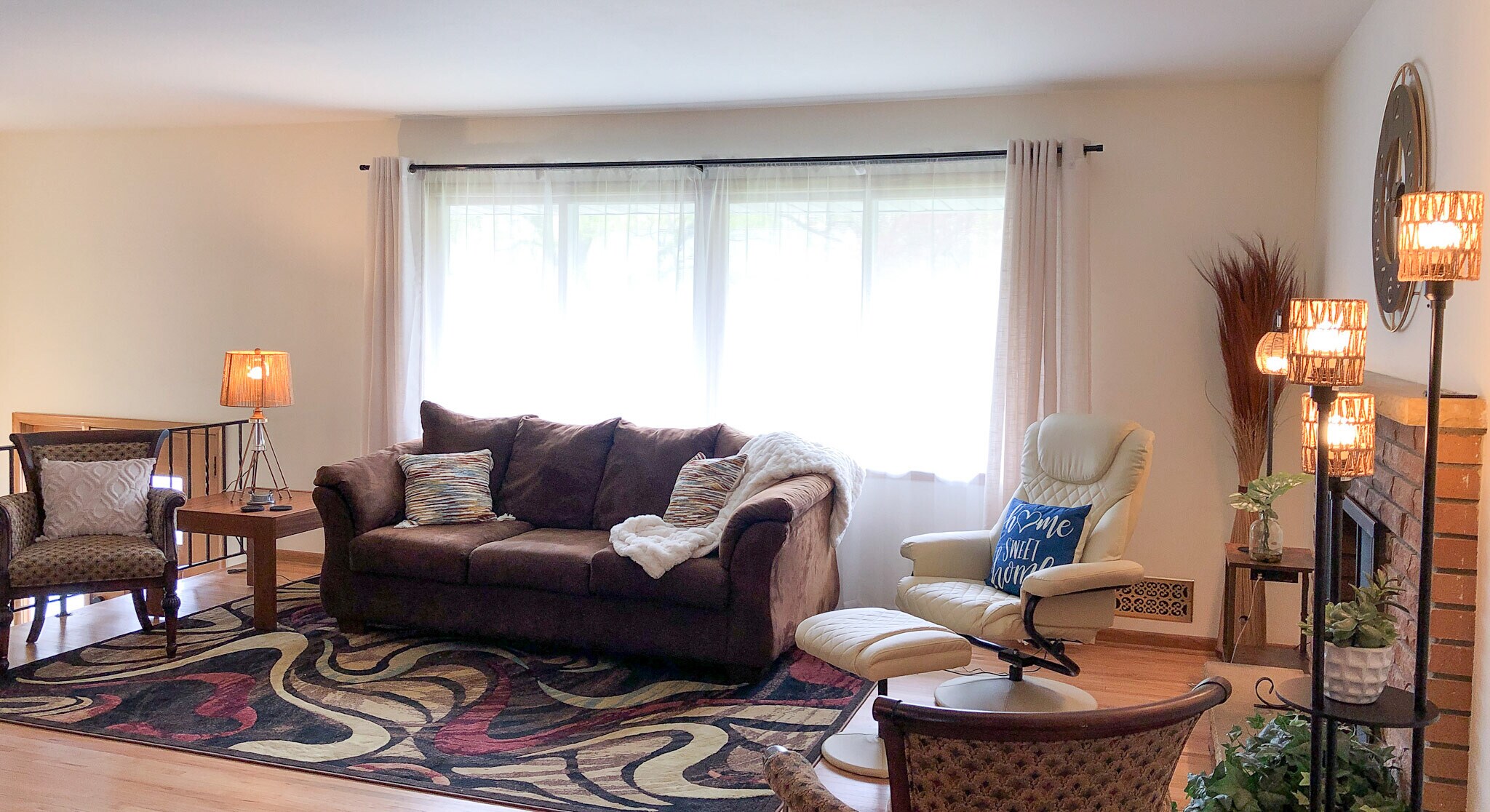 Living Room Entry - 2915 W 71st St