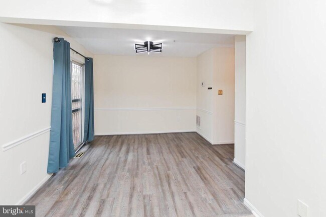 Building Photo - 1401 Deep Gorge Ct
