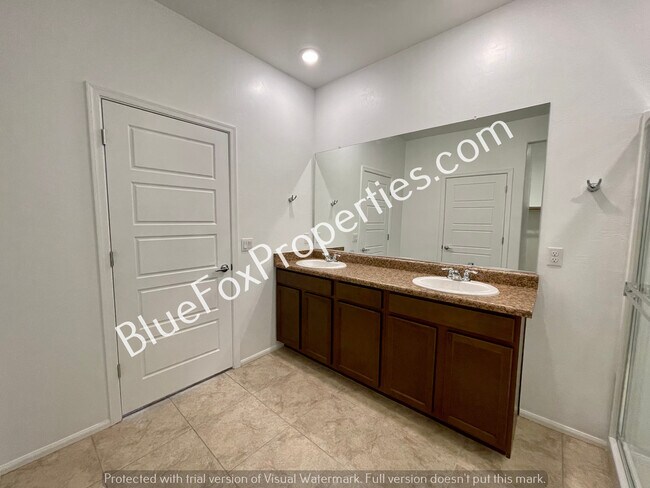 Building Photo - 6305 E Desert Peak Dr