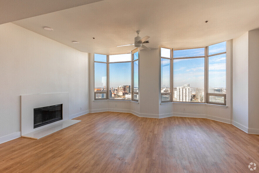 Penthouse 3 - 1,115SF - Whitney Uptown