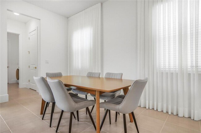 Building Photo - 15567 Gentle Rain Dr