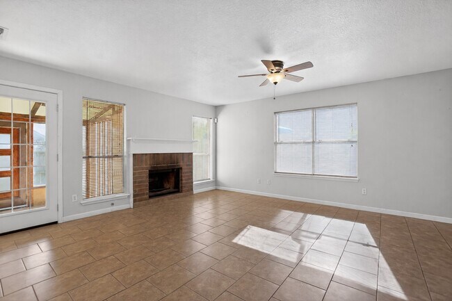 Building Photo - 20615 Valley Wells Dr