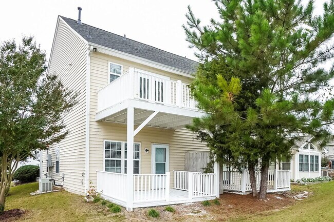 Building Photo - 2000 Persimmon Ridge Dr