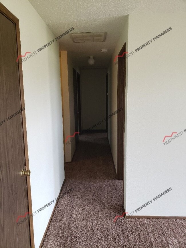 Building Photo - STATUS: *AVAILABLE * | R14 |  $1795
