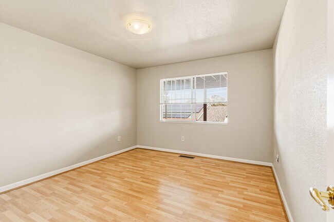 Building Photo - Expansive Valley Views & Private Living in Castro Valley - 4BD/3BA Exec Home