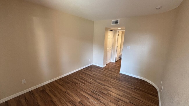 Building Photo - 3601 W Tierra Buena Ln