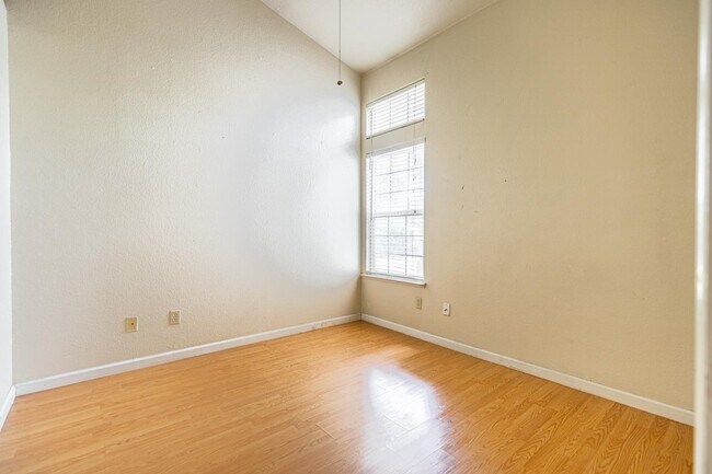 Building Photo - 4610 Fosberg Rd