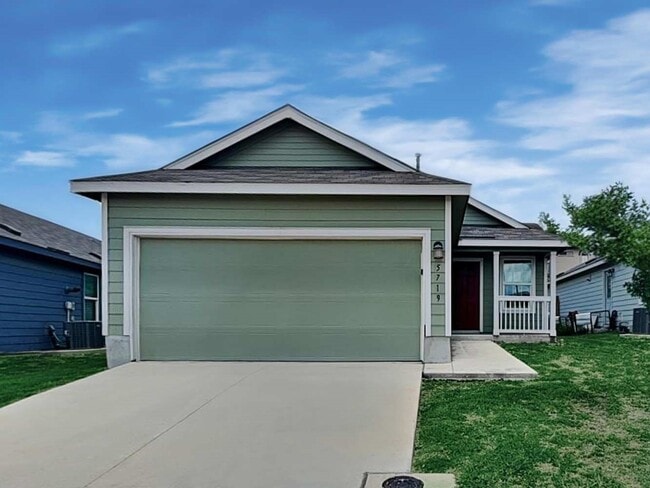 Primary Photo - 5719 Leon Pl