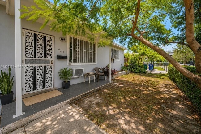 Building Photo - 4099 NW 18th Ave