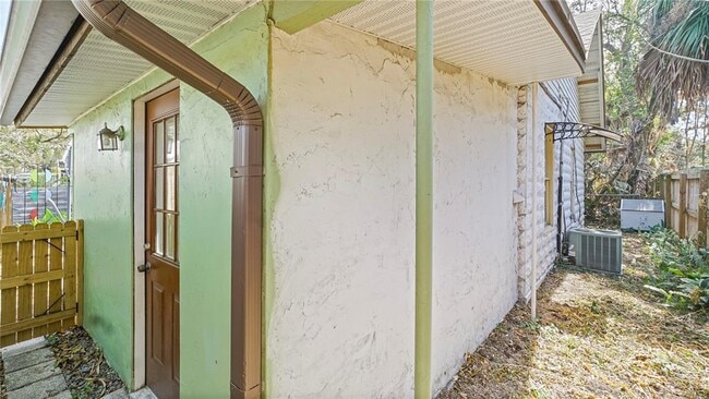 Building Photo - 2506 Formosa Ave