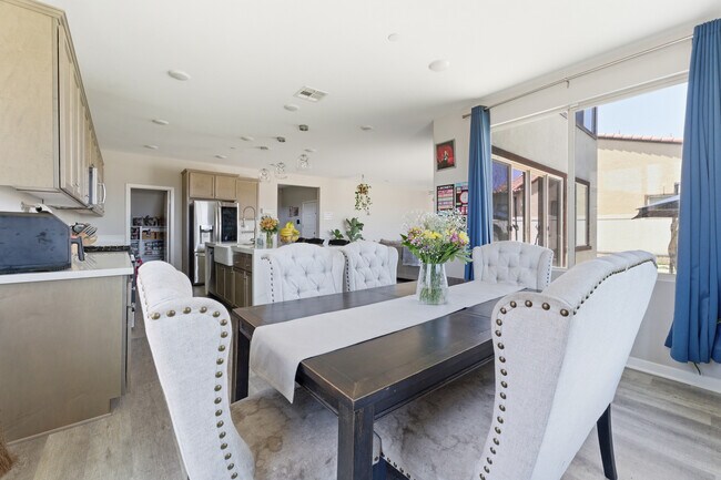 Building Photo - 31110 Bay Horse Way