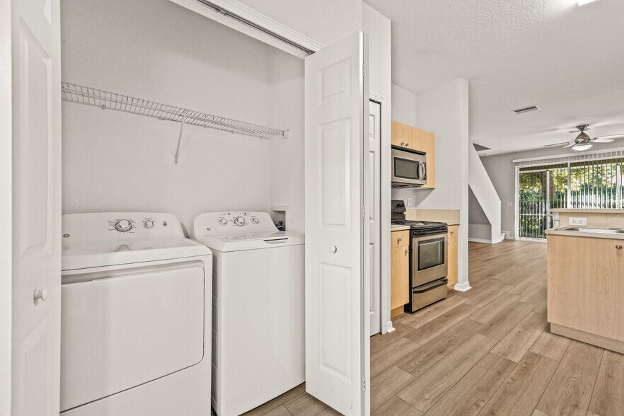 Building Photo - 10979 Winter Crest Dr