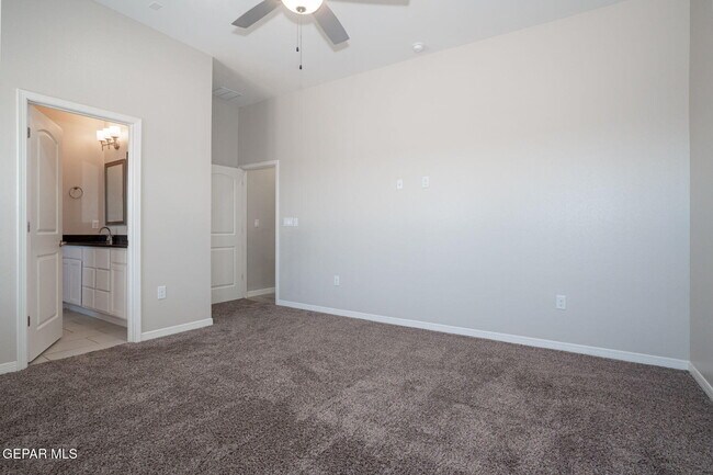 Building Photo - 14944 John McNeely Ave