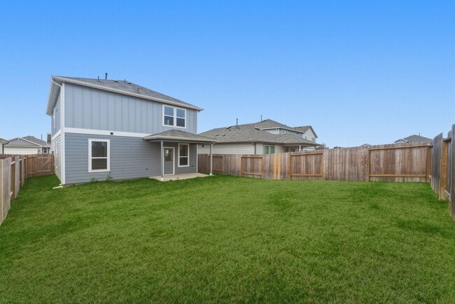 Building Photo - 26017 Hampshire Dr