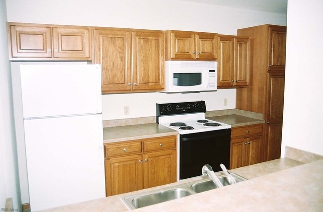 Interior Photo - Olde Town Center