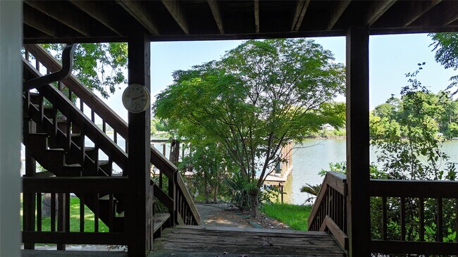 Building Photo - 393 Mason Loop