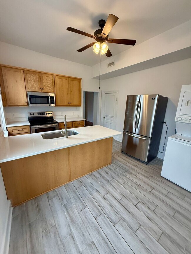 Building Photo - 603 N 26th St