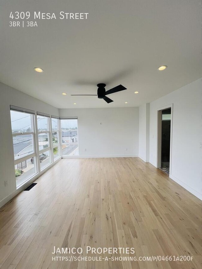 Building Photo - 4309 Mesa St