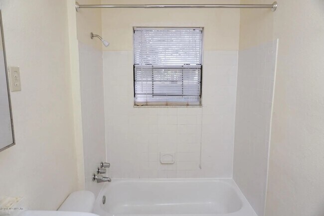 Building Photo - 7545 Wilder Ave