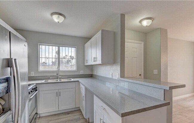 Building Photo - Affordable Luxury Living