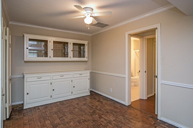 Building Photo - Colony Park Dr 3712/3714