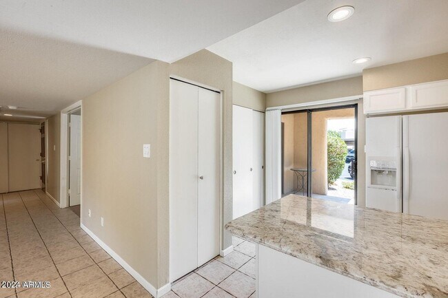 Building Photo - 9340 92ND St