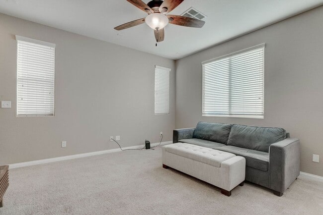 Building Photo - 10931 Sardinia Sands Dr