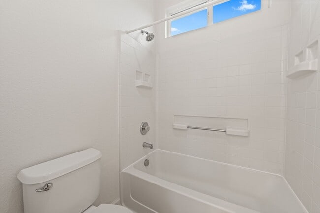 Building Photo - 10228 Pedra Do Sol Way